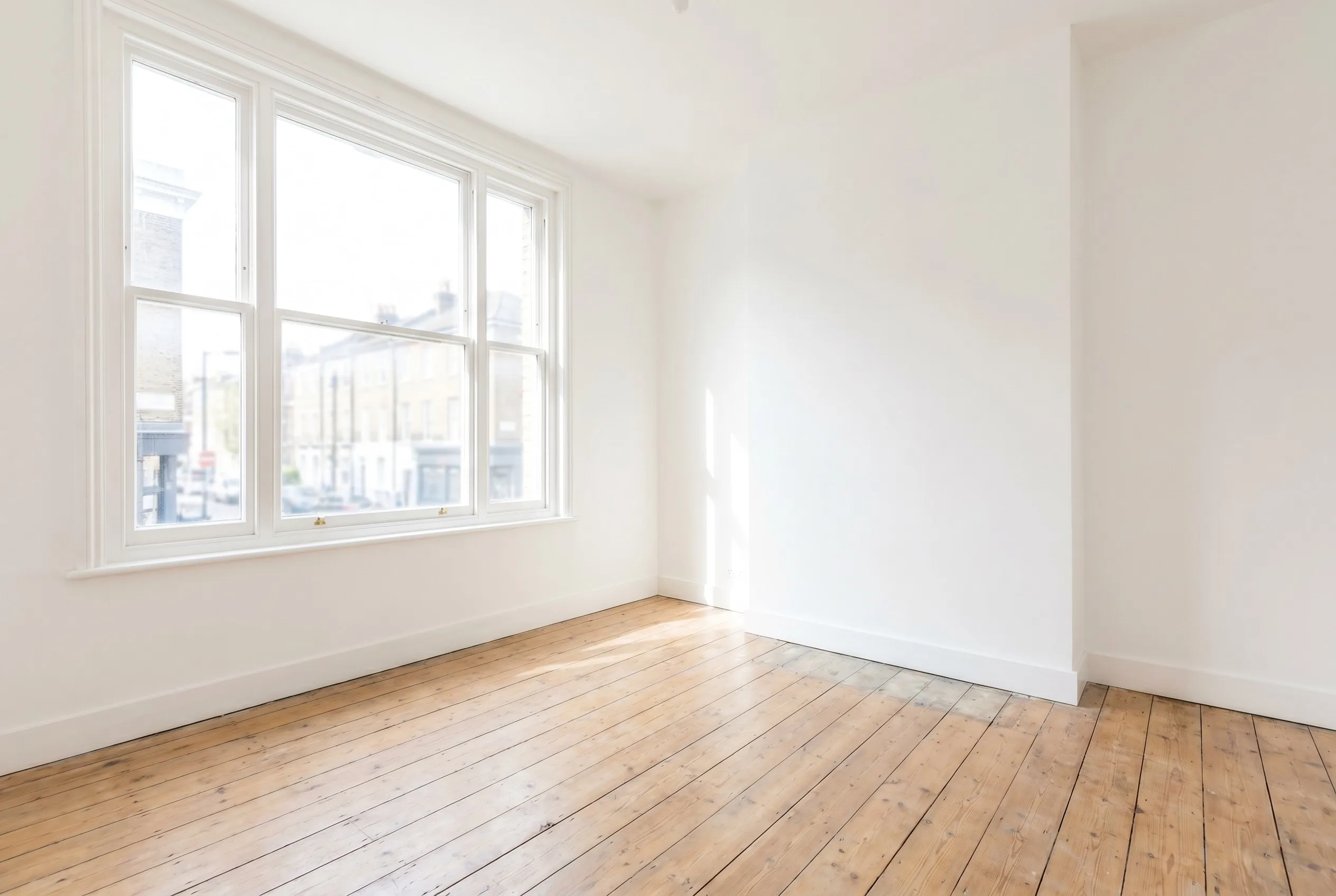 Same London flat empty and clean after clearance by Ferizi Property Services